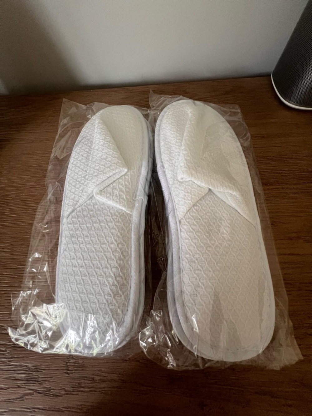 NWT - waffle Texture High End White Disposable Spa Slippers - Two Pairs